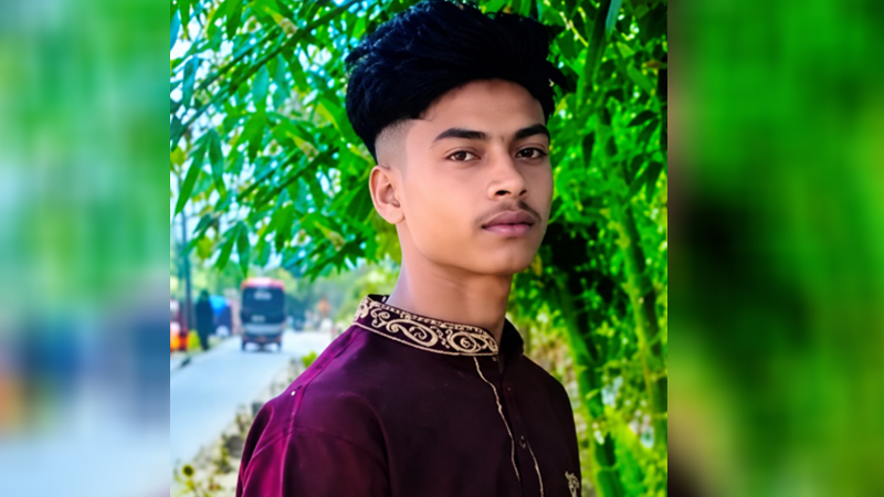‘সন্তান বিক্রি’ করে ঢাকায় এসে নতুন আইফোন কিনলেন বাবা