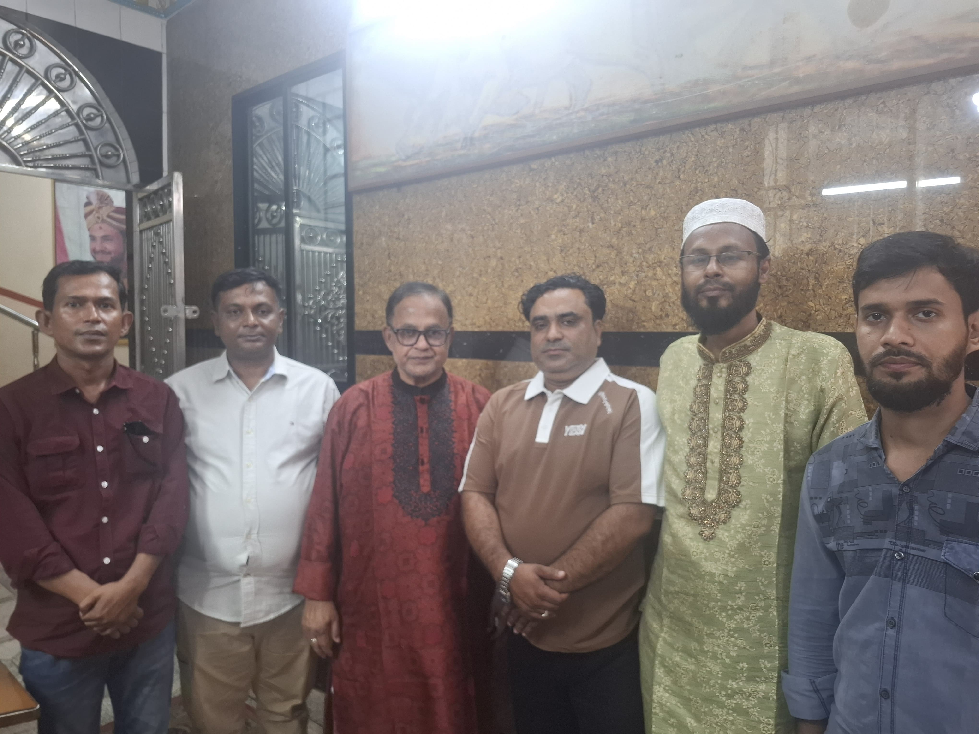 নারায়ণগঞ্জে TPSB-এর আহ্বায়ক কমিটি গঠন নিয়ে বিশিষ্ট ব্যক্তির সঙ্গে কেন্দ্রীয় নেতৃবৃন্দের মতবিনিময়